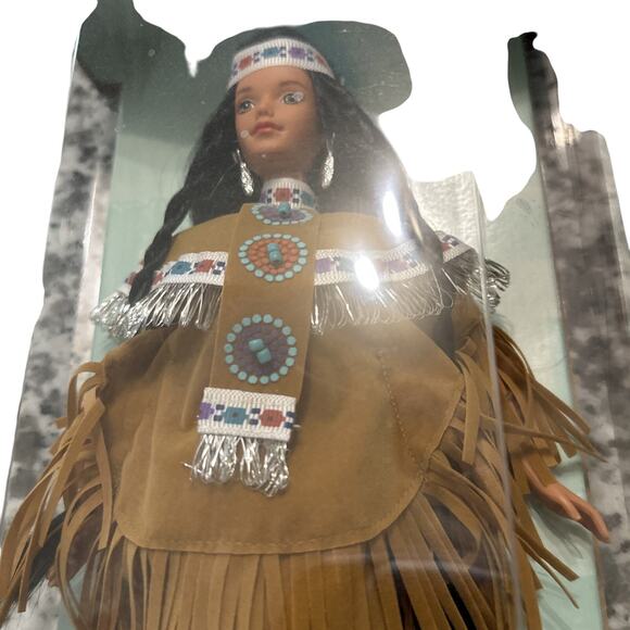 (Unopened) 1997 Barbie Collector Fourth Edition Native American - Picture 4 of 6